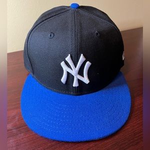 New York Yankees New Era On-Field Fitted Cap.  Size 7-1/8.